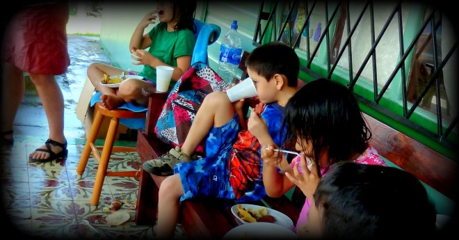ABINA KIDS EATING